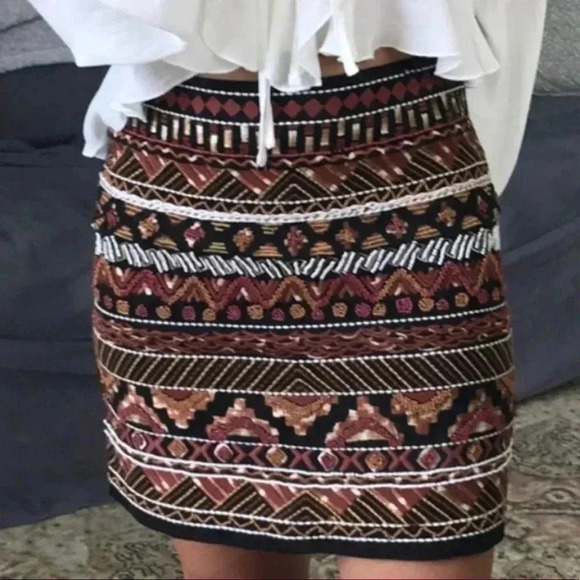 H&M Embroidery Min Skirt - Picture 5 of 9